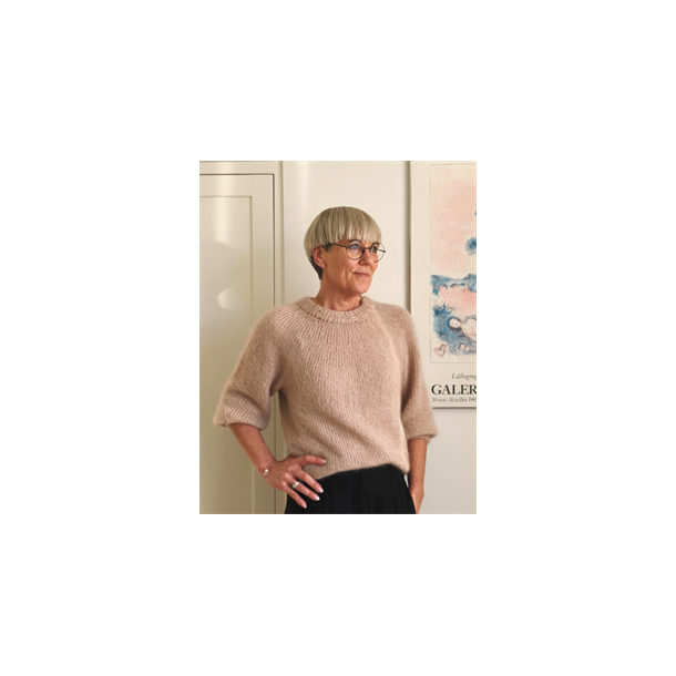 SATURDAY NIGHT SWEATER